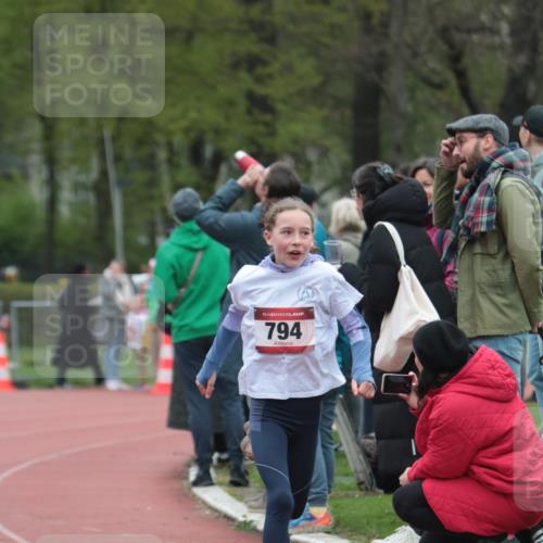 13.04.2025 - Hammer Lauf A. Gomolzig http://msf.ph/oto/7656069 13.04.2025 09:26:57 Ziel 794, 810 meine-sportfotos.de
