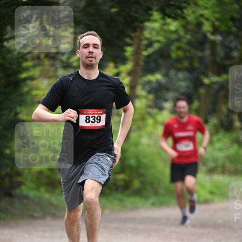 13.04.2025 - Hammer Lauf Dr. Thomas Lammeyer http://msf.ph/oto/7656127 13.04.2025 10:38:36 Laufen 15, 839, 10 meine-sportfotos.de