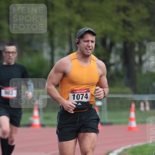13.04.2025 - Hammer Lauf A. Gomolzig http://msf.ph/oto/7656806 13.04.2025 10:09:25 Ziel 982, 1074, 1703 meine-sportfotos.de