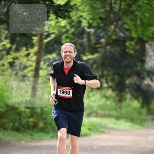 13.04.2025 - Hammer Lauf Dr. Thomas Lammeyer http://msf.ph/oto/7656895 13.04.2025 10:41:11 Laufen 1990 meine-sportfotos.de