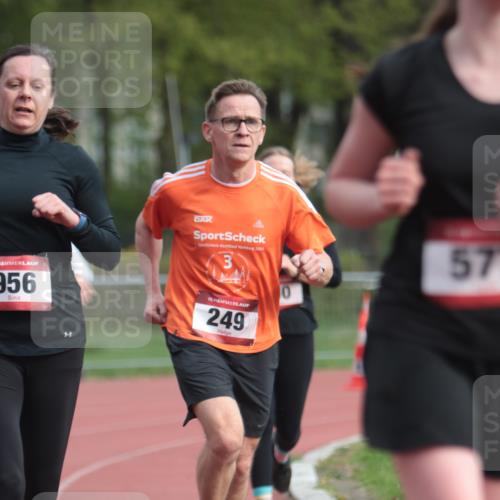 13.04.2025 - Hammer Lauf A. Gomolzig http://msf.ph/oto/7657186 13.04.2025 10:11:42 Ziel 249, 450, 520, 577, 741, 956, 1096, 1097 meine-sportfotos.de