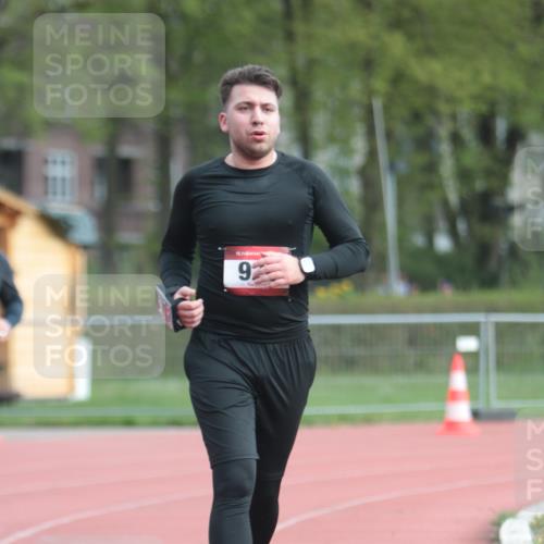 13.04.2025 - Hammer Lauf A. Gomolzig http://msf.ph/oto/7657495 13.04.2025 10:13:46 Ziel 550, 926 meine-sportfotos.de