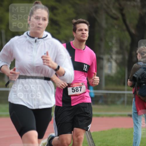 13.04.2025 - Hammer Lauf A. Gomolzig http://msf.ph/oto/7657625 13.04.2025 10:14:30 Ziel 136, 146, 157, 269, 537, 587, 605 meine-sportfotos.de