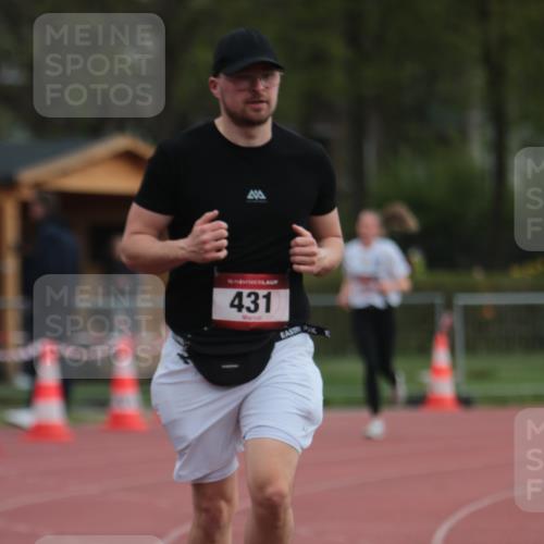 13.04.2025 - Hammer Lauf A. Gomolzig http://msf.ph/oto/7658046 13.04.2025 10:16:53 Ziel 365, 368, 431 meine-sportfotos.de