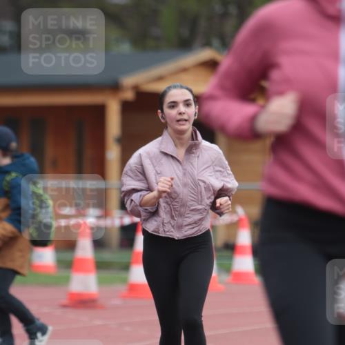 13.04.2025 - Hammer Lauf A. Gomolzig http://msf.ph/oto/7659219 13.04.2025 10:21:22 Ziel 697, 703, 1226 meine-sportfotos.de