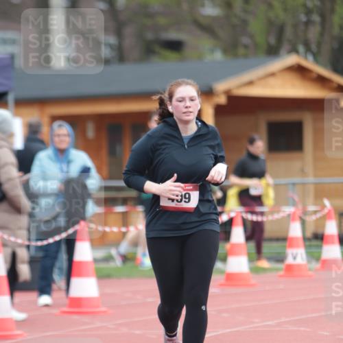 13.04.2025 - Hammer Lauf A. Gomolzig http://msf.ph/oto/7659243 13.04.2025 10:21:53 Ziel 409 meine-sportfotos.de