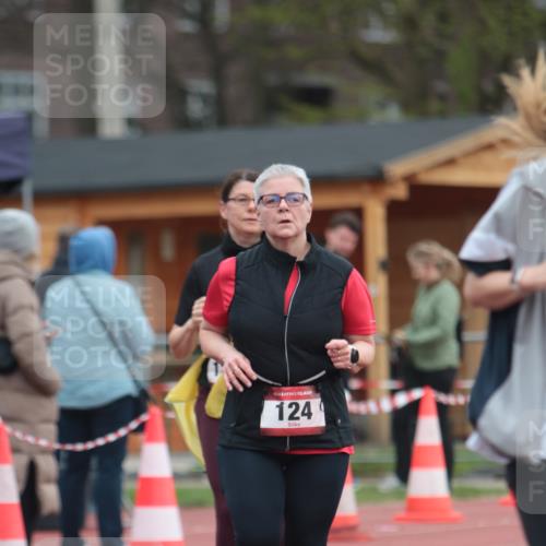 13.04.2025 - Hammer Lauf A. Gomolzig http://msf.ph/oto/7659261 13.04.2025 10:22:03 Ziel 124, 905, 1011, 1227 meine-sportfotos.de