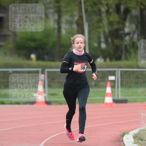 13.04.2025 - Hammer Lauf A. Gomolzig http://msf.ph/oto/7659826 13.04.2025 10:29:55 Ziel 305, 1066 meine-sportfotos.de