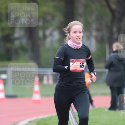13.04.2025 - Hammer Lauf A. Gomolzig http://msf.ph/oto/7659833 13.04.2025 10:29:57 Ziel 305, 1066 meine-sportfotos.de