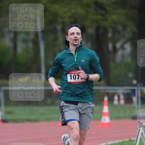 13.04.2025 - Hammer Lauf A. Gomolzig http://msf.ph/oto/7659894 13.04.2025 10:30:37 Ziel 1077, 1797 meine-sportfotos.de