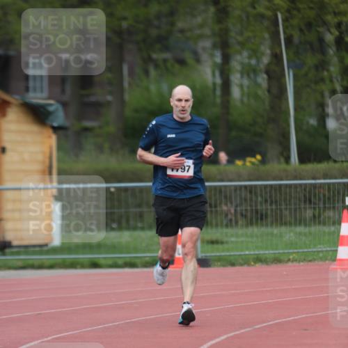 13.04.2025 - Hammer Lauf A. Gomolzig http://msf.ph/oto/7659899 13.04.2025 10:30:40 Ziel 1797 meine-sportfotos.de