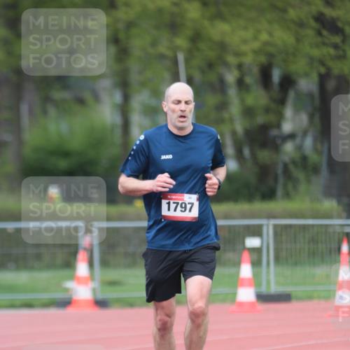 13.04.2025 - Hammer Lauf A. Gomolzig http://msf.ph/oto/7659907 13.04.2025 10:30:42 Ziel 1797 meine-sportfotos.de