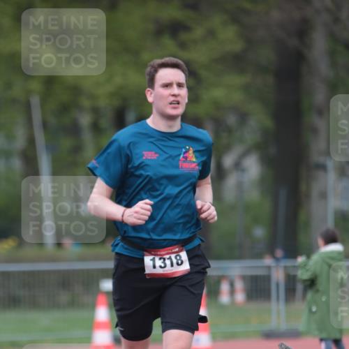 13.04.2025 - Hammer Lauf A. Gomolzig http://msf.ph/oto/7659957 13.04.2025 10:31:58 Ziel 214, 518, 1318 meine-sportfotos.de
