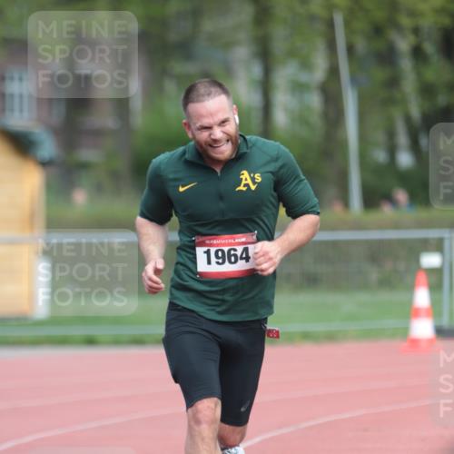 13.04.2025 - Hammer Lauf A. Gomolzig http://msf.ph/oto/7660350 13.04.2025 10:36:36 Ziel 314, 742, 1964 meine-sportfotos.de