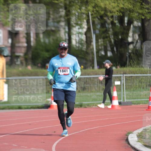 13.04.2025 - Hammer Lauf A. Gomolzig http://msf.ph/oto/7660559 13.04.2025 10:38:36 Ziel 1841 meine-sportfotos.de