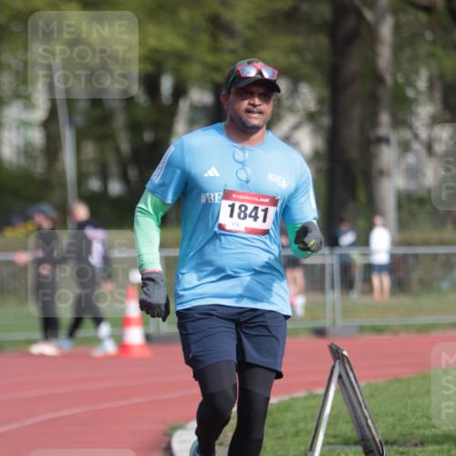 13.04.2025 - Hammer Lauf A. Gomolzig http://msf.ph/oto/7660566 13.04.2025 10:38:39 Ziel 575, 1204, 1841 meine-sportfotos.de