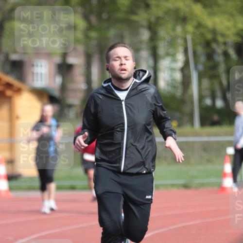 13.04.2025 - Hammer Lauf A. Gomolzig http://msf.ph/oto/7660637 13.04.2025 10:39:11 Ziel 207, 1059, 1060, 1799 meine-sportfotos.de