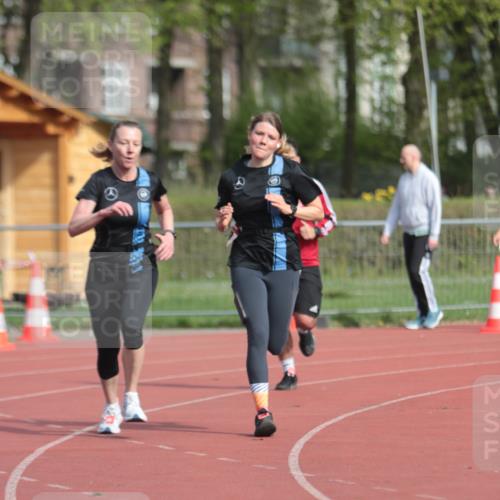 13.04.2025 - Hammer Lauf A. Gomolzig http://msf.ph/oto/7660642 13.04.2025 10:39:13 Ziel 207, 387, 1059, 1060, 1799 meine-sportfotos.de