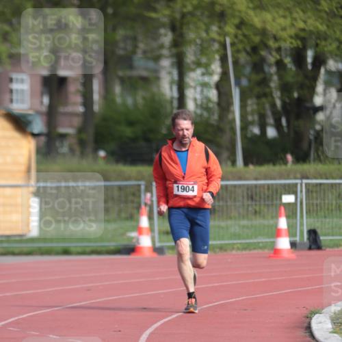 13.04.2025 - Hammer Lauf A. Gomolzig http://msf.ph/oto/7660817 13.04.2025 10:41:01 Ziel 1904 meine-sportfotos.de
