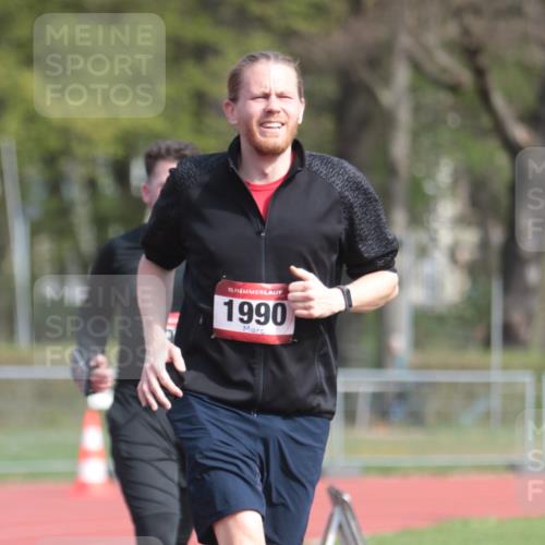 13.04.2025 - Hammer Lauf A. Gomolzig http://msf.ph/oto/7660929 13.04.2025 10:42:24 Ziel 269, 525, 526, 550, 772, 926, 1061, 1990 meine-sportfotos.de