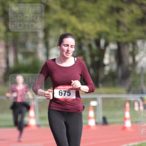 13.04.2025 - Hammer Lauf A. Gomolzig http://msf.ph/oto/7660968 13.04.2025 10:43:13 Ziel 675, 1147 meine-sportfotos.de