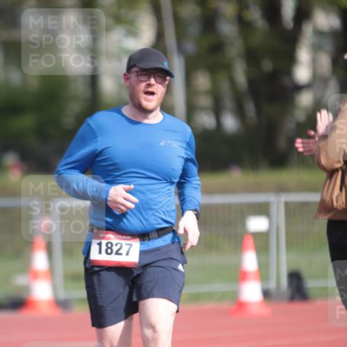 13.04.2025 - Hammer Lauf A. Gomolzig http://msf.ph/oto/7661253 13.04.2025 10:46:24 Ziel 156, 853, 1827 meine-sportfotos.de