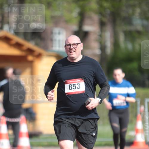 13.04.2025 - Hammer Lauf A. Gomolzig http://msf.ph/oto/7661262 13.04.2025 10:46:28 Ziel 853, 1111, 1271, 1788 meine-sportfotos.de