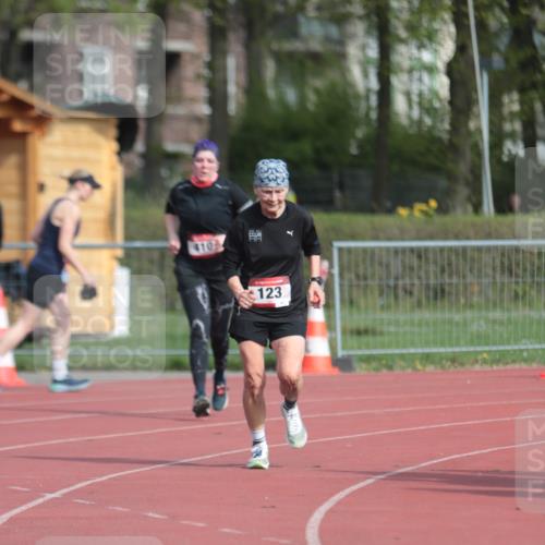 13.04.2025 - Hammer Lauf A. Gomolzig http://msf.ph/oto/7661307 13.04.2025 10:46:47 Ziel 123, 410 meine-sportfotos.de