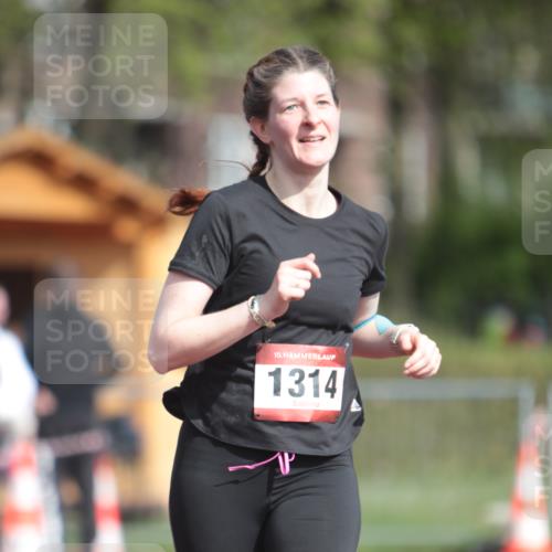 13.04.2025 - Hammer Lauf A. Gomolzig http://msf.ph/oto/7661374 13.04.2025 10:47:38 Ziel 1164, 1314 meine-sportfotos.de