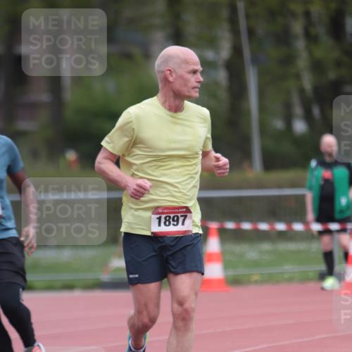 13.04.2025 - Hammer Lauf A. Gomolzig http://msf.ph/oto/7663710 13.04.2025 11:35:34 Ziel 654, 1344, 1897 meine-sportfotos.de