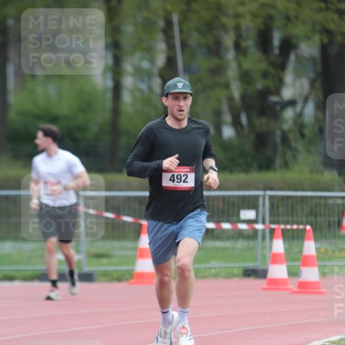 13.04.2025 - Hammer Lauf A. Gomolzig http://msf.ph/oto/7664044 13.04.2025 11:45:49 Ziel 492 meine-sportfotos.de