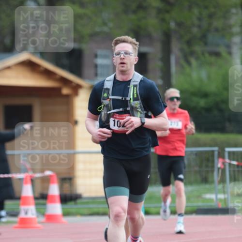 13.04.2025 - Hammer Lauf A. Gomolzig http://msf.ph/oto/7664336 13.04.2025 11:53:57 Ziel 161, 273, 730, 1028 meine-sportfotos.de