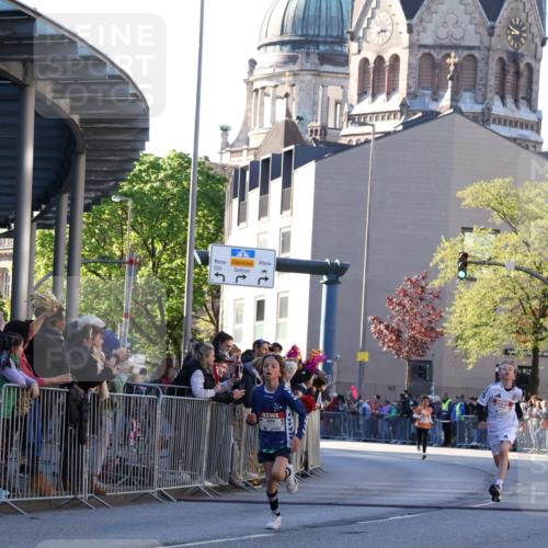 25.04.2025 - Das Zehntel Yannick Fuchs http://msf.ph/oto/7668177 26.04.2025 08:48:10 Ziel 2379, 2715, 3823 meine-sportfotos.de