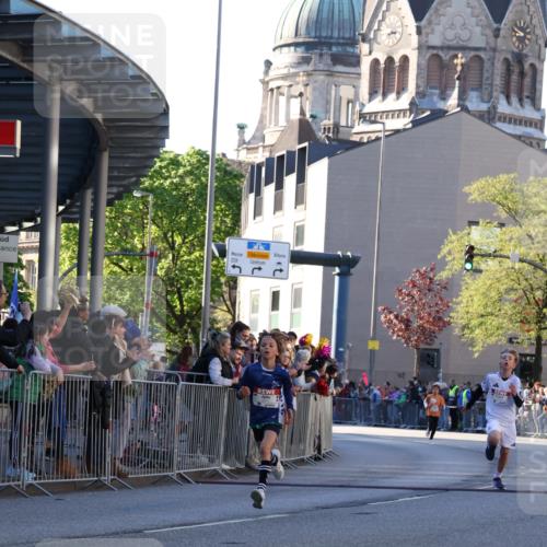 25.04.2025 - Das Zehntel Yannick Fuchs http://msf.ph/oto/7668178 26.04.2025 08:48:11 Ziel 2379, 2715, 3823 meine-sportfotos.de
