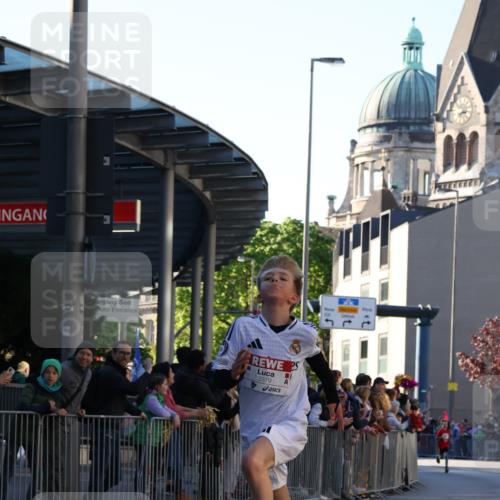 25.04.2025 - Das Zehntel Yannick Fuchs http://msf.ph/oto/7668186 26.04.2025 08:48:13 Ziel 1926, 2379, 2715, 3823 meine-sportfotos.de