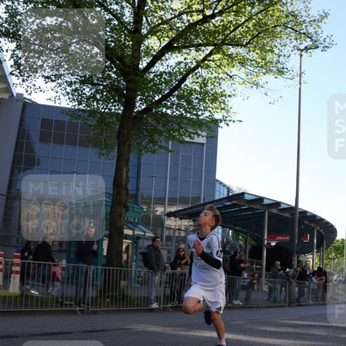 25.04.2025 - Das Zehntel Yannick Fuchs http://msf.ph/oto/7668191 26.04.2025 08:48:14 Ziel 1926, 2379, 2715, 3823 meine-sportfotos.de