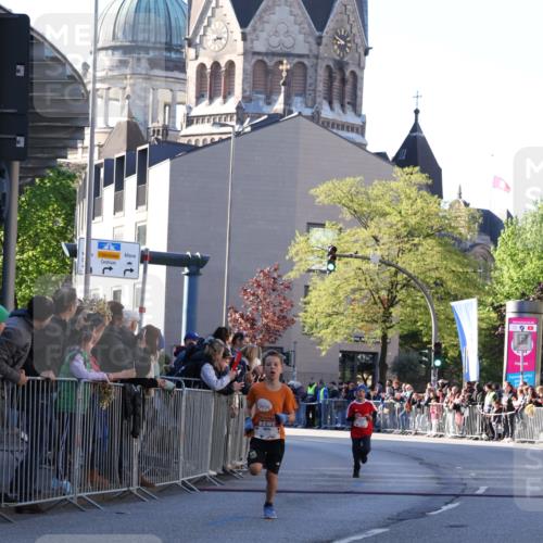 25.04.2025 - Das Zehntel Yannick Fuchs http://msf.ph/oto/7668234 26.04.2025 08:48:32 Ziel 1929, 2961, 2990, 3506, 3792 meine-sportfotos.de