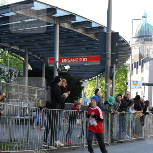 25.04.2025 - Das Zehntel Yannick Fuchs http://msf.ph/oto/7668249 26.04.2025 08:48:37 Ziel 1754, 1929, 3506, 3792 meine-sportfotos.de