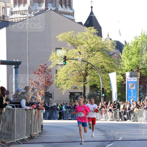 25.04.2025 - Das Zehntel Yannick Fuchs http://msf.ph/oto/7668259 26.04.2025 08:48:41 Ziel 1754, 1929, 3506 meine-sportfotos.de