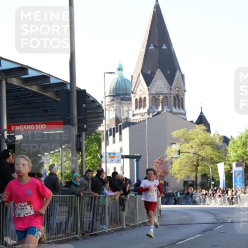 25.04.2025 - Das Zehntel Yannick Fuchs http://msf.ph/oto/7668270 26.04.2025 08:48:44 Ziel 1754, 3506 meine-sportfotos.de