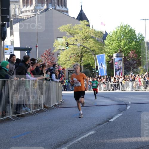 25.04.2025 - Das Zehntel Yannick Fuchs http://msf.ph/oto/7668288 26.04.2025 08:48:57 Ziel 1452, 2018, 3606, 3613, 3785 meine-sportfotos.de