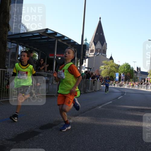 25.04.2025 - Das Zehntel Yannick Fuchs http://msf.ph/oto/7668317 26.04.2025 08:49:06 Ziel 1116, 1452, 1945, 2018, 2021, 2377, 2513, 2696, 3488, 3606, 3613 meine-sportfotos.de