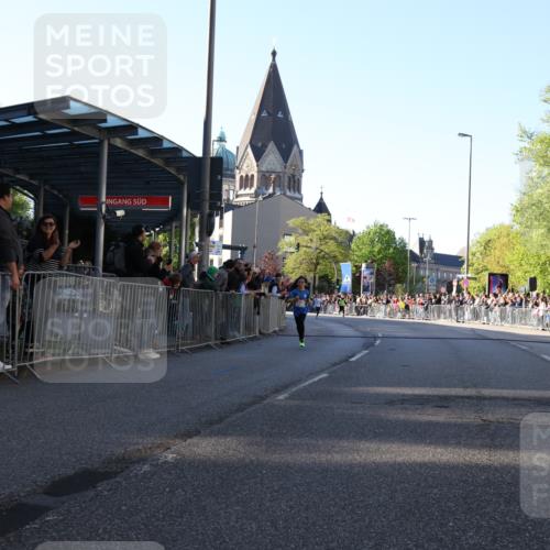 25.04.2025 - Das Zehntel Yannick Fuchs http://msf.ph/oto/7668319 26.04.2025 08:49:06 Ziel 1116, 1452, 1945, 2018, 2021, 2377, 2513, 2696, 3488, 3606, 3613 meine-sportfotos.de