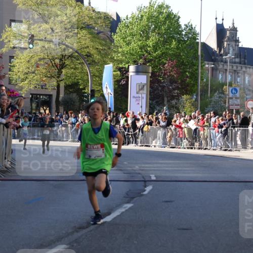 25.04.2025 - Das Zehntel Yannick Fuchs http://msf.ph/oto/7668404 26.04.2025 08:49:20 Ziel 1116, 1537, 1945, 2021, 2377, 2383, 2696, 2995 meine-sportfotos.de