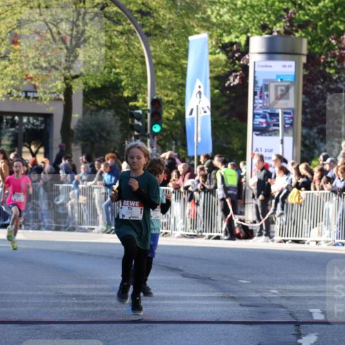 25.04.2025 - Das Zehntel Yannick Fuchs http://msf.ph/oto/7668426 26.04.2025 08:49:24 Ziel 1107, 1537, 2383, 2995, 3539, 3540 meine-sportfotos.de