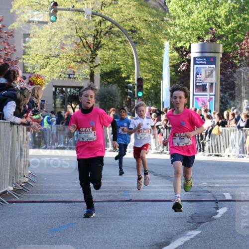 25.04.2025 - Das Zehntel Yannick Fuchs http://msf.ph/oto/7668468 26.04.2025 08:49:32 Ziel 1107, 1131, 2014, 2383, 2995, 3539, 3540 meine-sportfotos.de