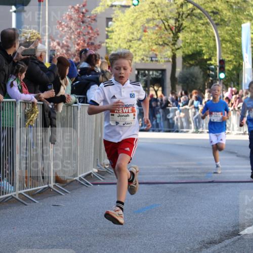 25.04.2025 - Das Zehntel Yannick Fuchs http://msf.ph/oto/7668488 26.04.2025 08:49:35 Ziel 1107, 1131, 2014, 2995, 3539, 3540 meine-sportfotos.de