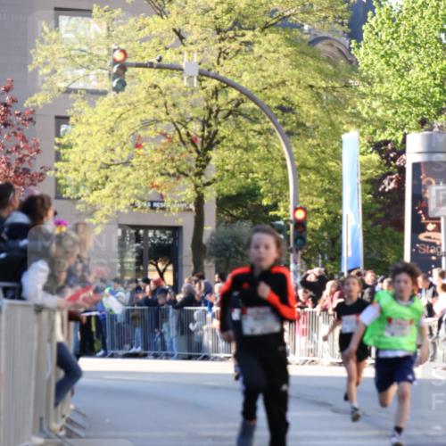 25.04.2025 - Das Zehntel Yannick Fuchs http://msf.ph/oto/7668533 26.04.2025 08:49:55 Ziel 1549, 1750, 2363, 2637, 2739, 3455 meine-sportfotos.de