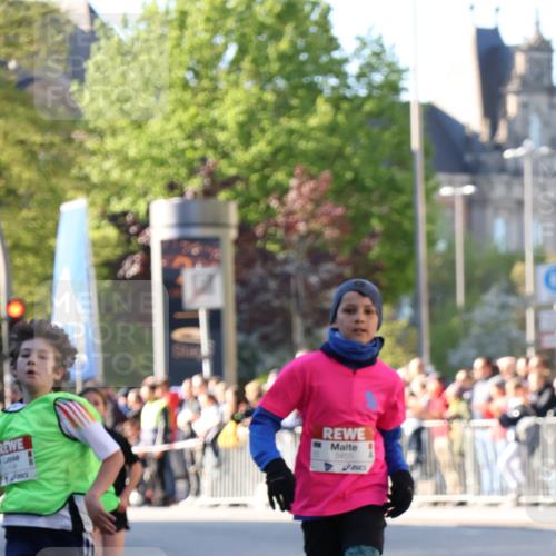 25.04.2025 - Das Zehntel Yannick Fuchs http://msf.ph/oto/7668541 26.04.2025 08:49:57 Ziel 1549, 1750, 2363, 2637, 2655, 2739, 3455 meine-sportfotos.de