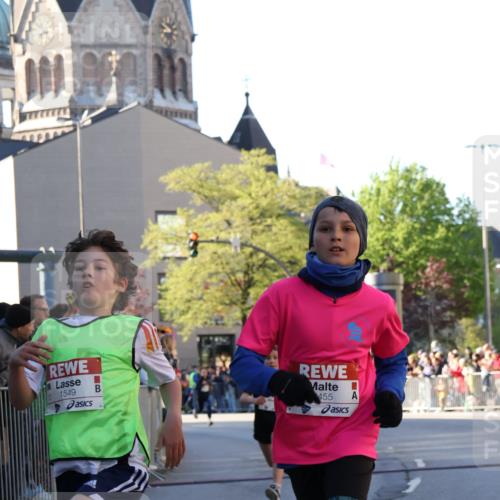 25.04.2025 - Das Zehntel Yannick Fuchs http://msf.ph/oto/7668555 26.04.2025 08:49:59 Ziel 1549, 1750, 2363, 2637, 2655, 2739, 3455, 3485 meine-sportfotos.de